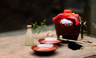 白酒渠道端搶抓中秋動(dòng)銷(xiāo)窗口期 行業(yè)去庫(kù)存仍壓力山大